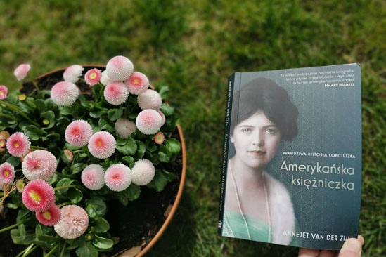 Amerykańska księżniczka, Annejet van der Zijl