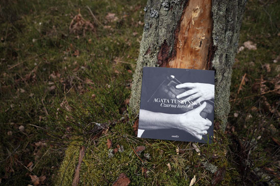 Czarna torebka, Agata Tuszyńska