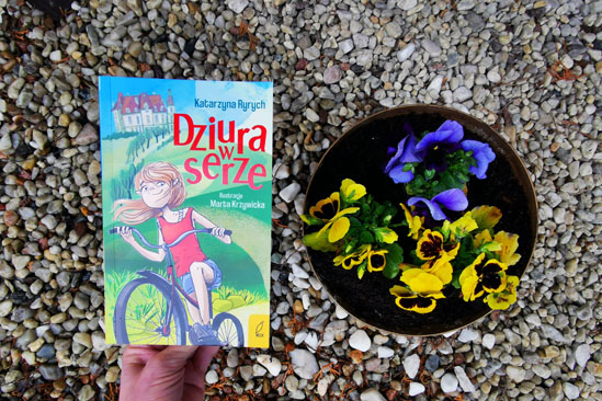 Dziura w serze, Katarzyna Ryrych