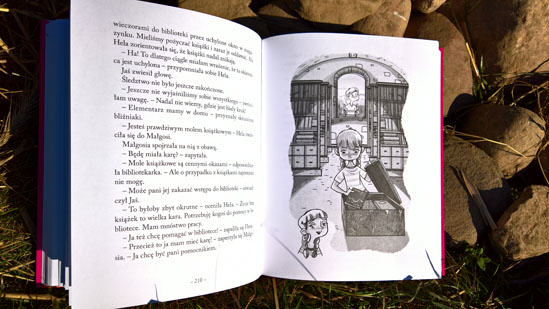 Emi i Tajny Klub Superdziewczym, Wielka Księga Przygód, Agnieszka Mielech