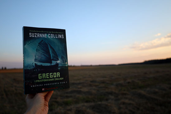 Gregor i przepowiednia zagłady, Suzanne Collins