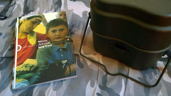 Inny front, Miłada Jędrysik