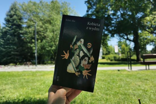 Kobieta z wydm, Kōbō Abe