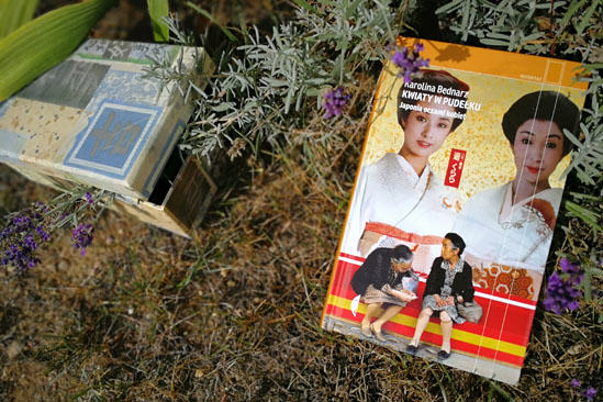 Kwiaty w pudełku, Karolina Bednarz