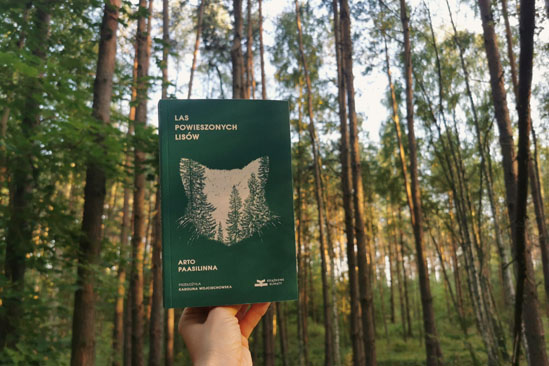 Las powieszonych lisów, Arto Paasilinna