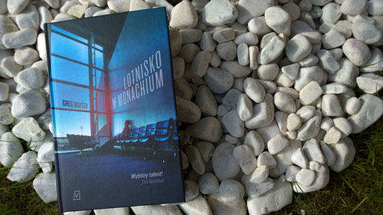 Lotnisko w Monachium, Greg Baxter