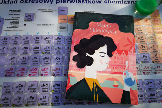 Mania Skłodowska. Wybitna uparciuszka, Jakub Skworz