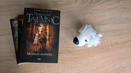 Opiekunowie tajemnic. Muzeum złodziei, Lian Tanner