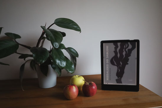 Niedaleko od jabłoni, Krystyna Śmigielska