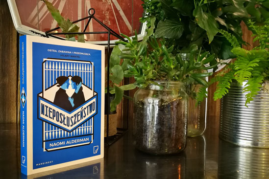 Nieposłuszeństwo, Naomi Alderman