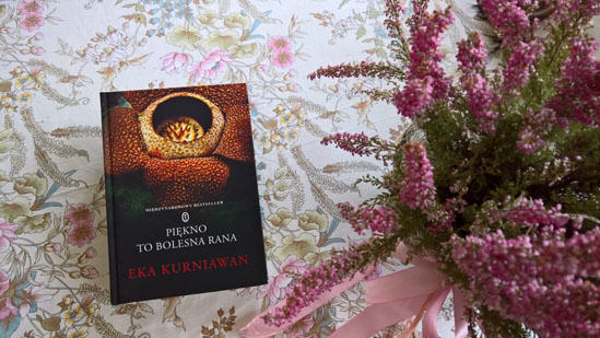 Piękno to bolesna rana, Eka Kurniwan