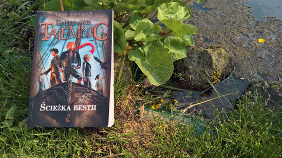 Opiekunowie tajemnic. Ścieżka bestii, Lian Tanner