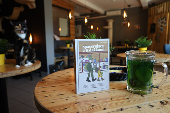 Spacerujący z książkami, Carsten Henn