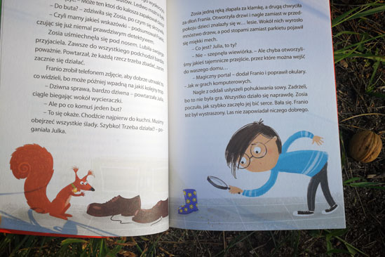 Wiewiórka Julia i magiczny orzeszek, Anna Sakowicz, Ema Kiworkowa