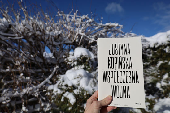Współczesna wojna, Justyna Kopińska