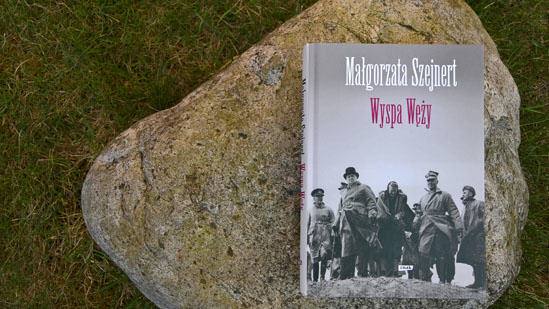 Wyspa Węży, Małgorzata Szejnert