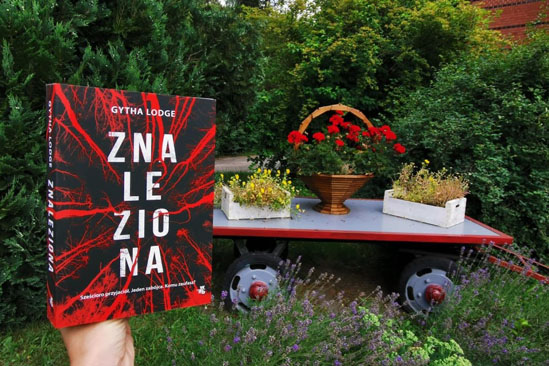 Znaleziona, Gytha Lodge